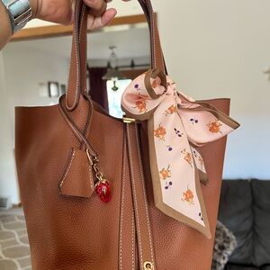“Picotin” 22 cm Tote Bag with Floral Scarf Accent